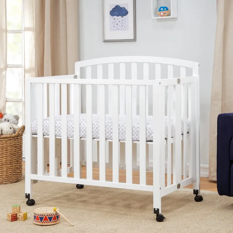 Dylan Folding Portable 3-in-1 Mini Crib