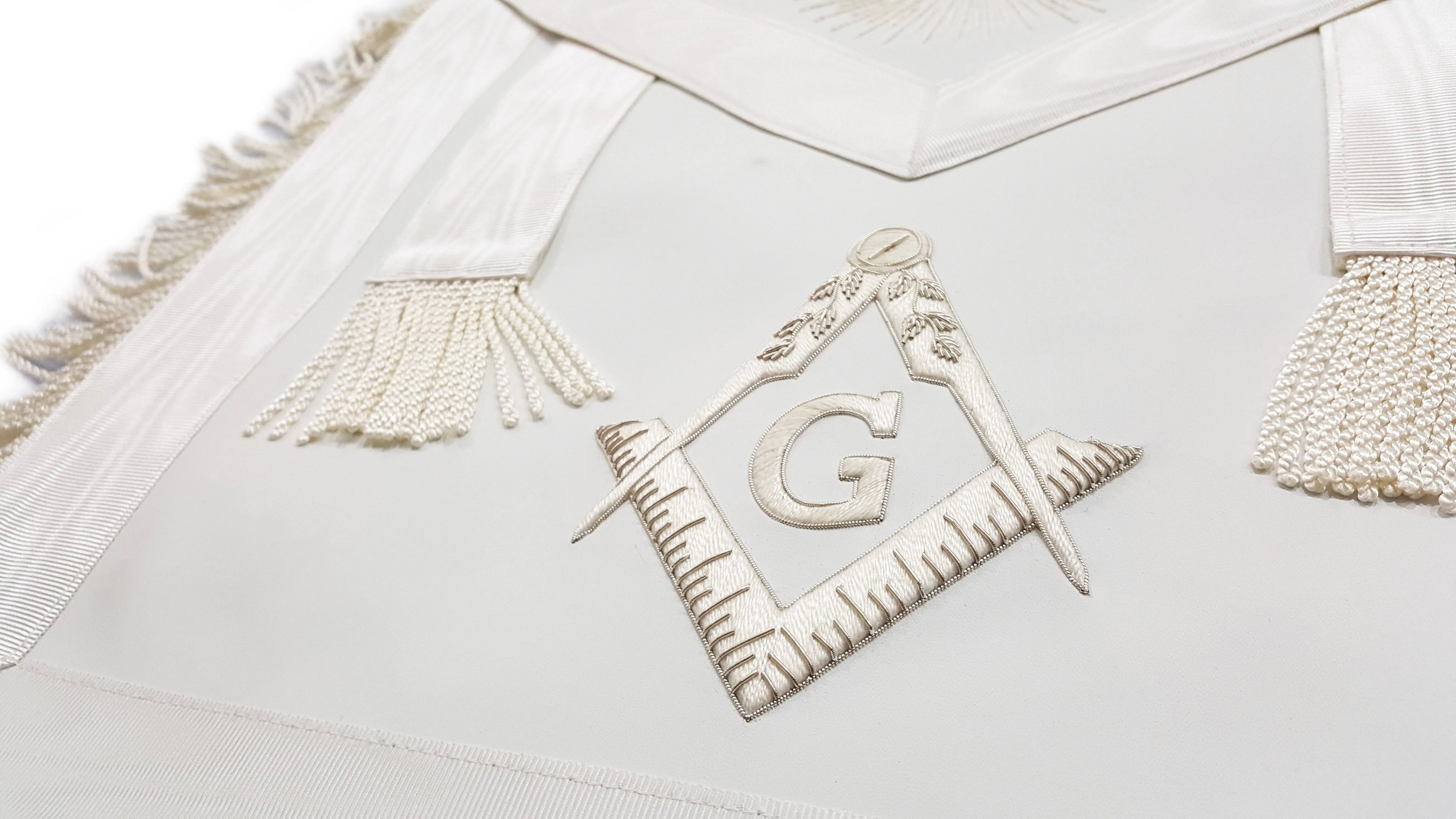 Master Mason Blue Lodge Apron - White Hand Embroidery