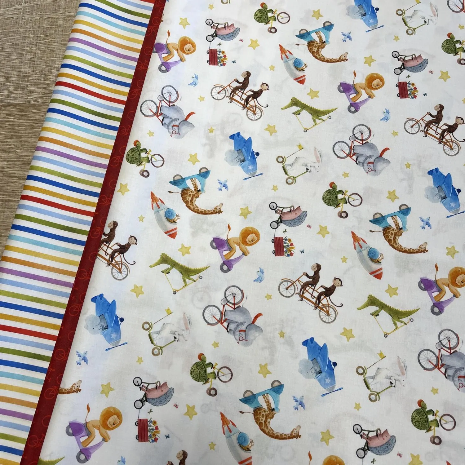 On The Go - 1 Pillowcase Kit - Tossed Animals/Red Bike - Includes Pattern