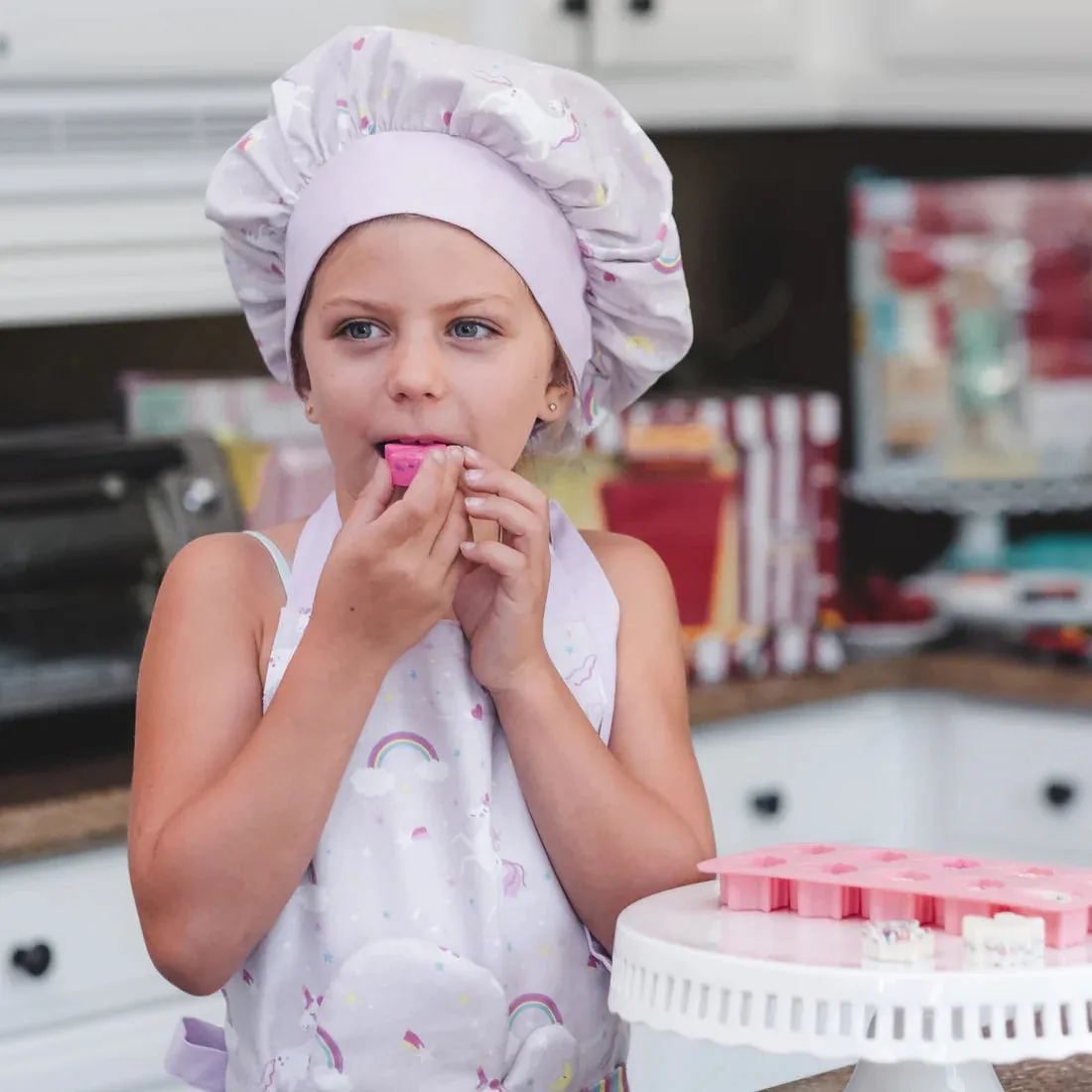 Rainbows & Unicorns Deluxe Youth Apron Set